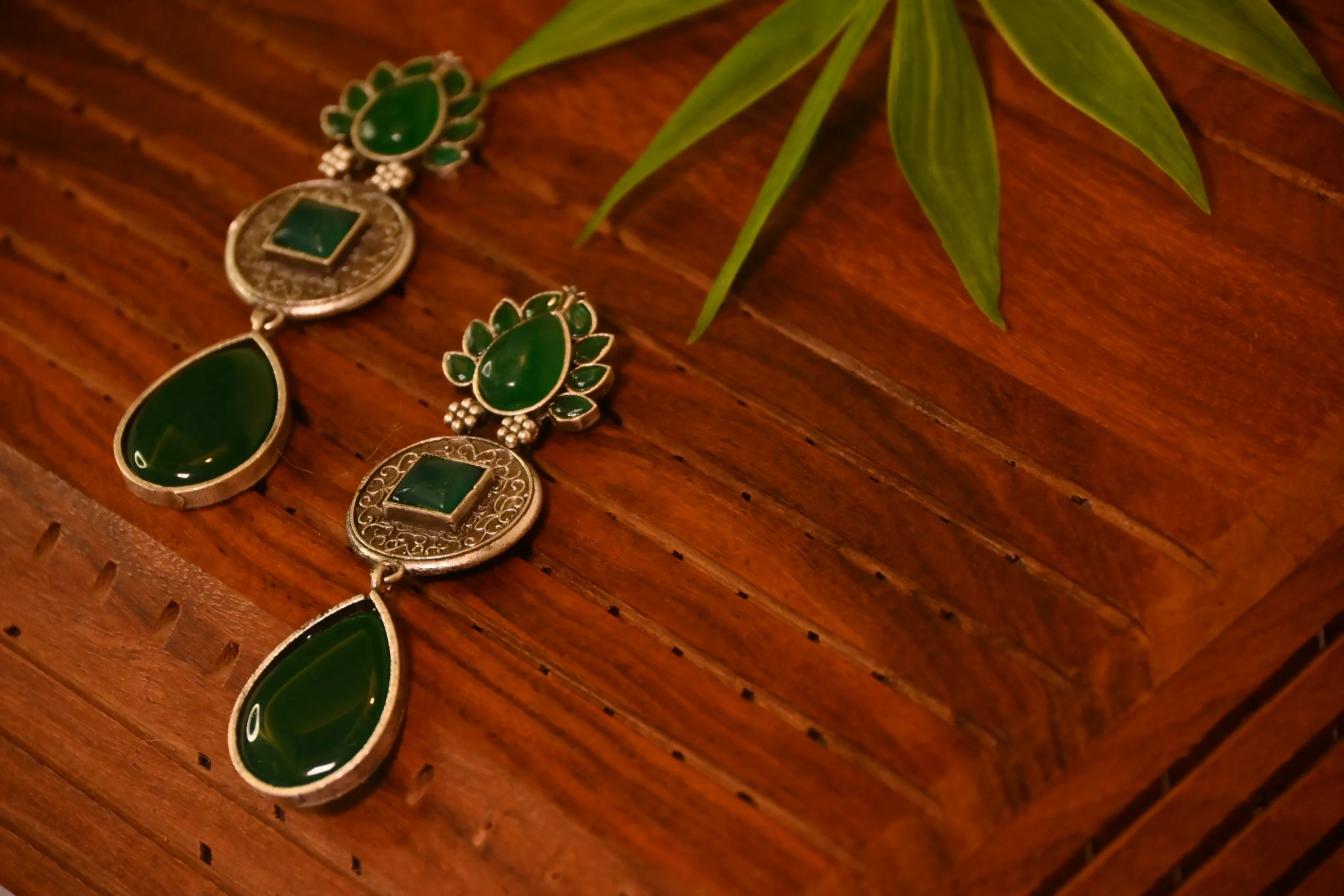 Green-Stone-Studded-Oxidised-Dangler-Earrings